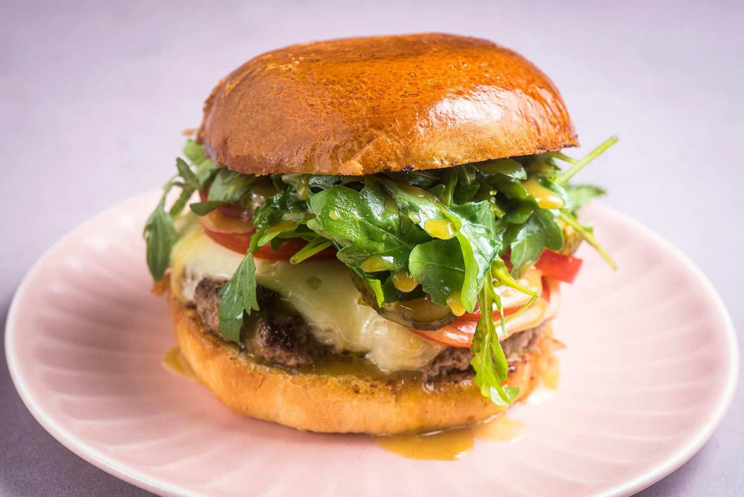 Burger sinepi-meekastme ja gouda juustuga: Hero Image - Pos 1