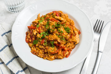 <p>Jaga <strong> <em>jambalaya </em> </strong> taldrikutele ja serveeri.</p>
<p>Head isu!</p>
