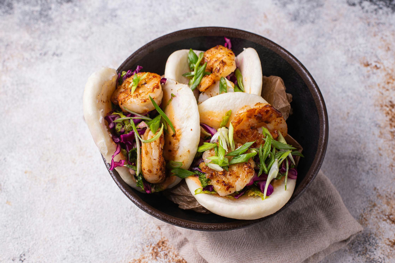 Baoburgerid krevettide ja sriracha majoneesiga: Hero Image - Pos 1