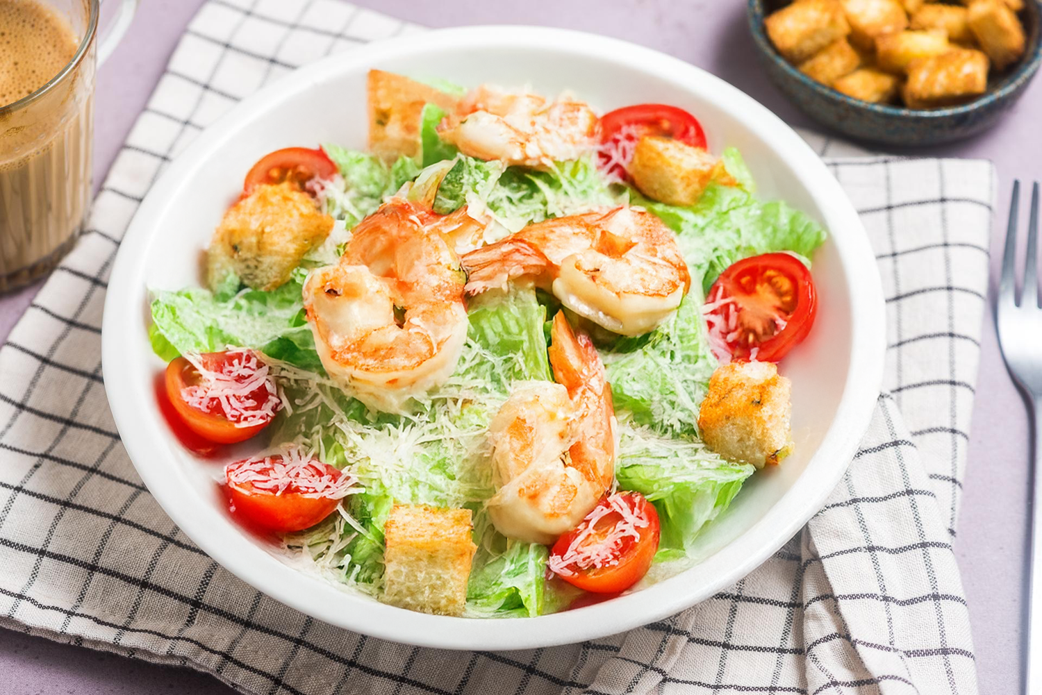 Caesari salat krevettidega: Hero Image - Pos 1