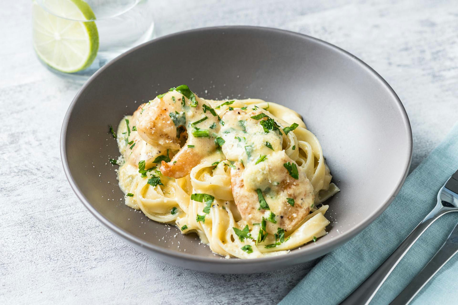 Tagliatelle pasta krevettidega alfredo kastmes: Hero Image - Pos 1